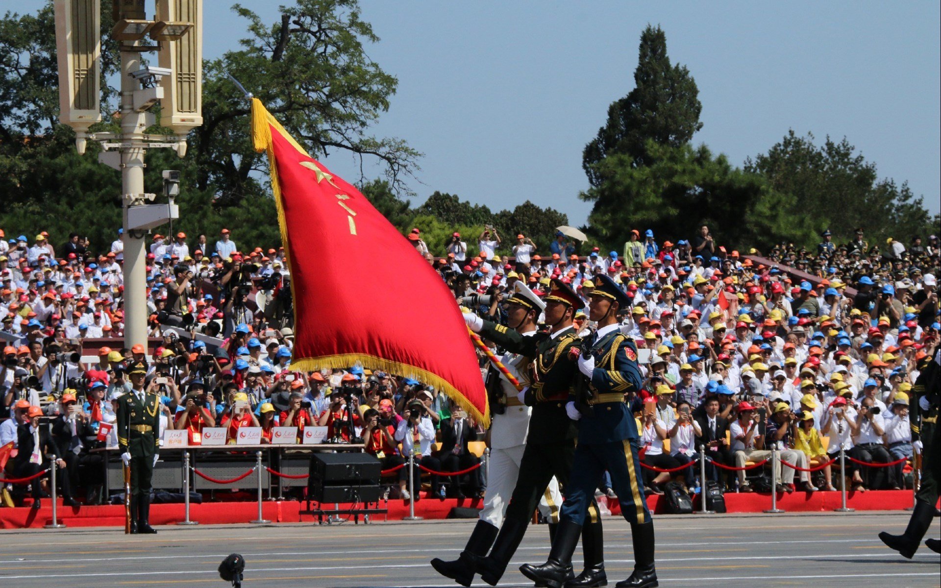 “中超联赛裁判员培训全面升级，裁判水平不断提高”，2021中超裁判员