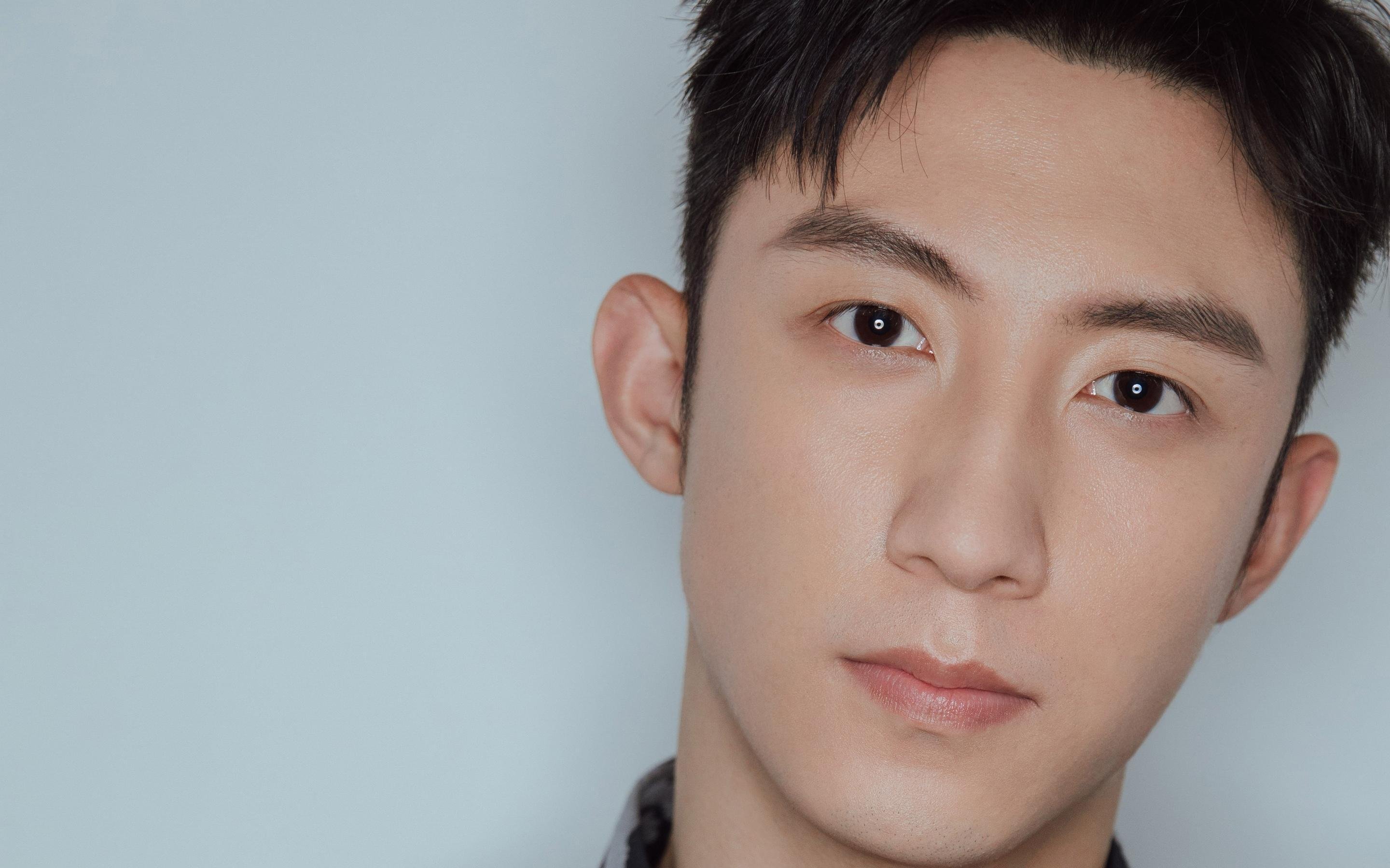 埃瓦尔主场地小胜奥萨苏纳，实现主场保障，埃瓦尔主场球衣