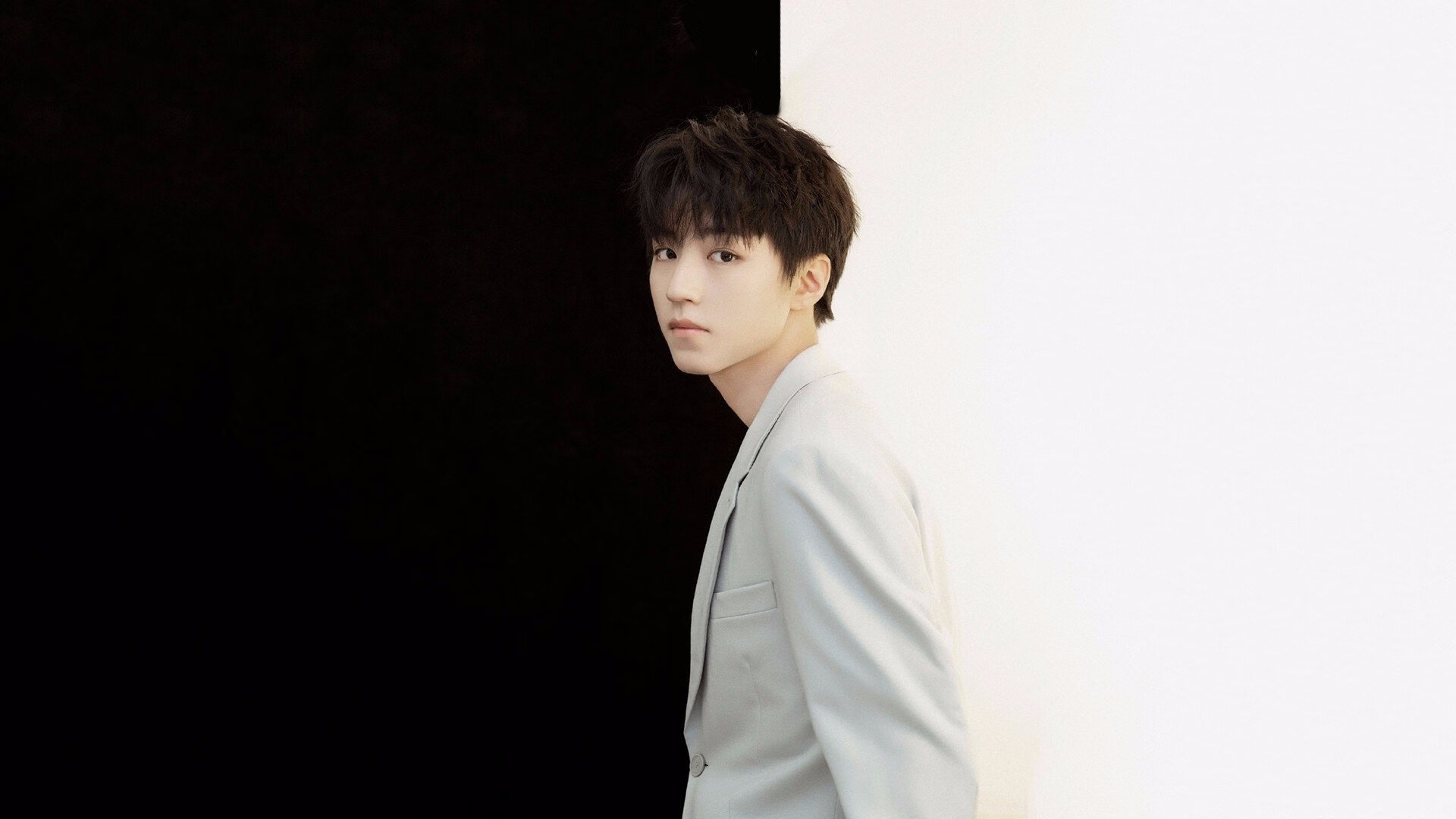 腾讯电竞赛事体系强化跨界合作，腾讯进军电竞